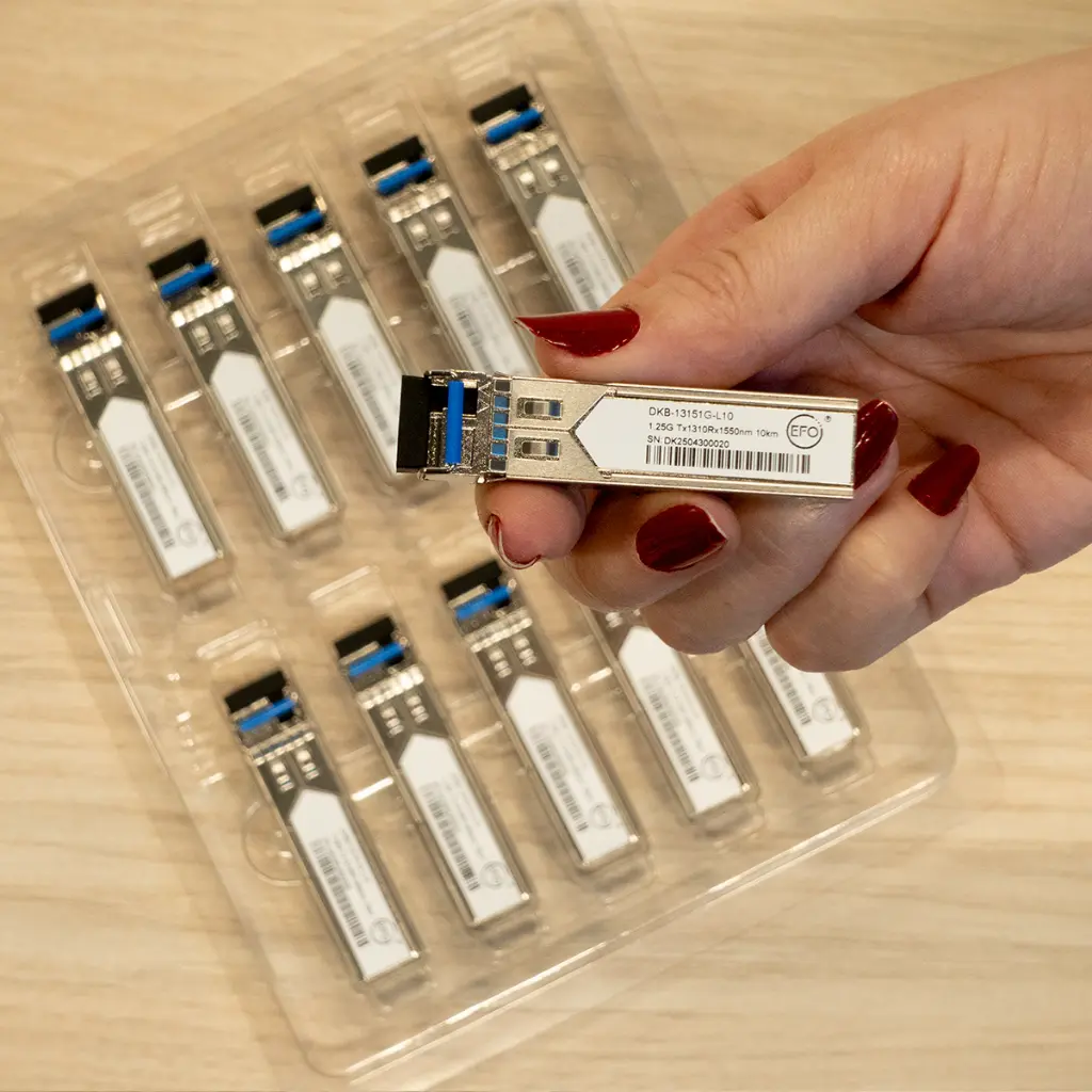 MÓDULO SFP EFO 10 km, BIDI, 1.25 G, 1550R/1310 nm miniatura 4