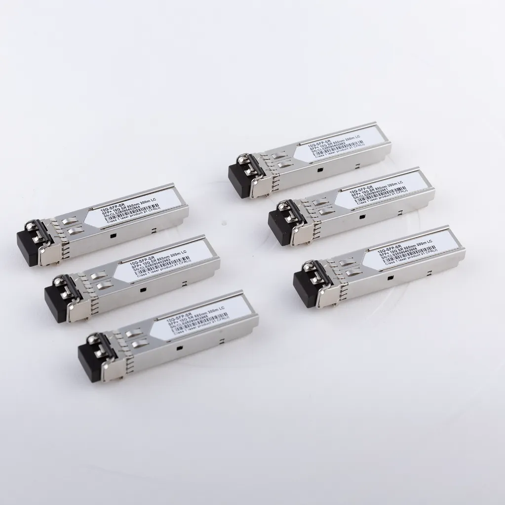 MÓDULO SFP EFO 300 m, 10 Gb/s, LC DUPLEX, 850 nm miniatura 6